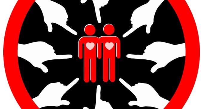 Flashmob a Penitro contro l'omofobia
