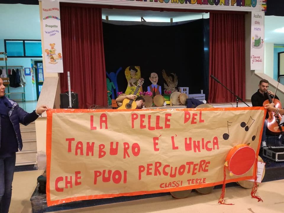 Gaeta, all'Ariston tutto pronto per "La pelle del tamburo è l'unica che puoi percuotere"