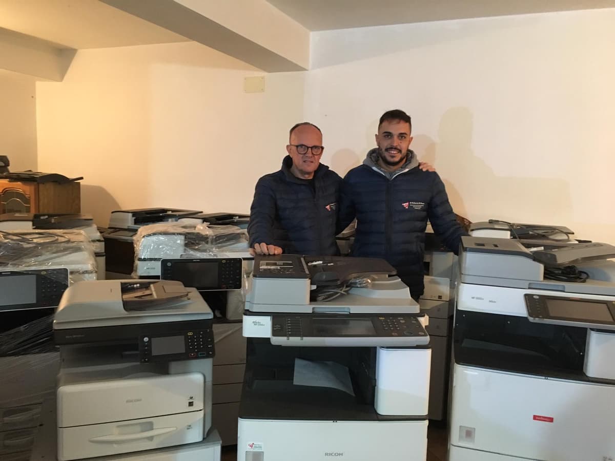 RDR in Via Ferrucci a Formia festeggia 30 anni: la storia dell’attività di Roberto Di Russo