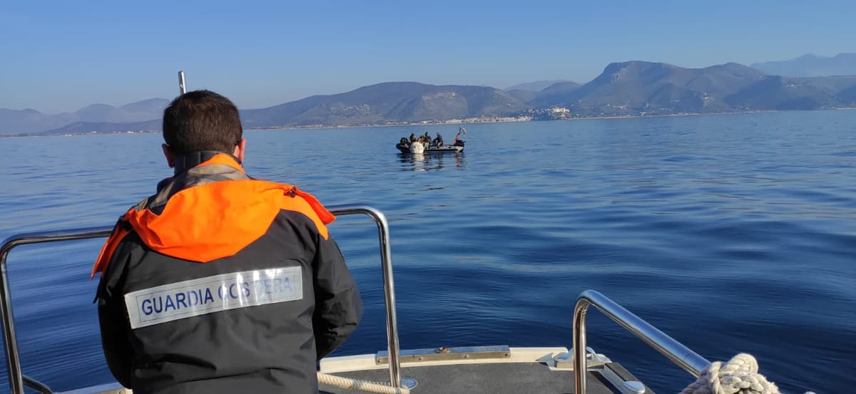 Gaeta - Fatte brillare in mare 15 mine anticarro