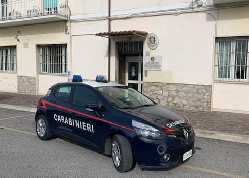 FORMIA - MINTURNO - Prometteva posti di lavoro nel pubblico in cambio di 45.000€