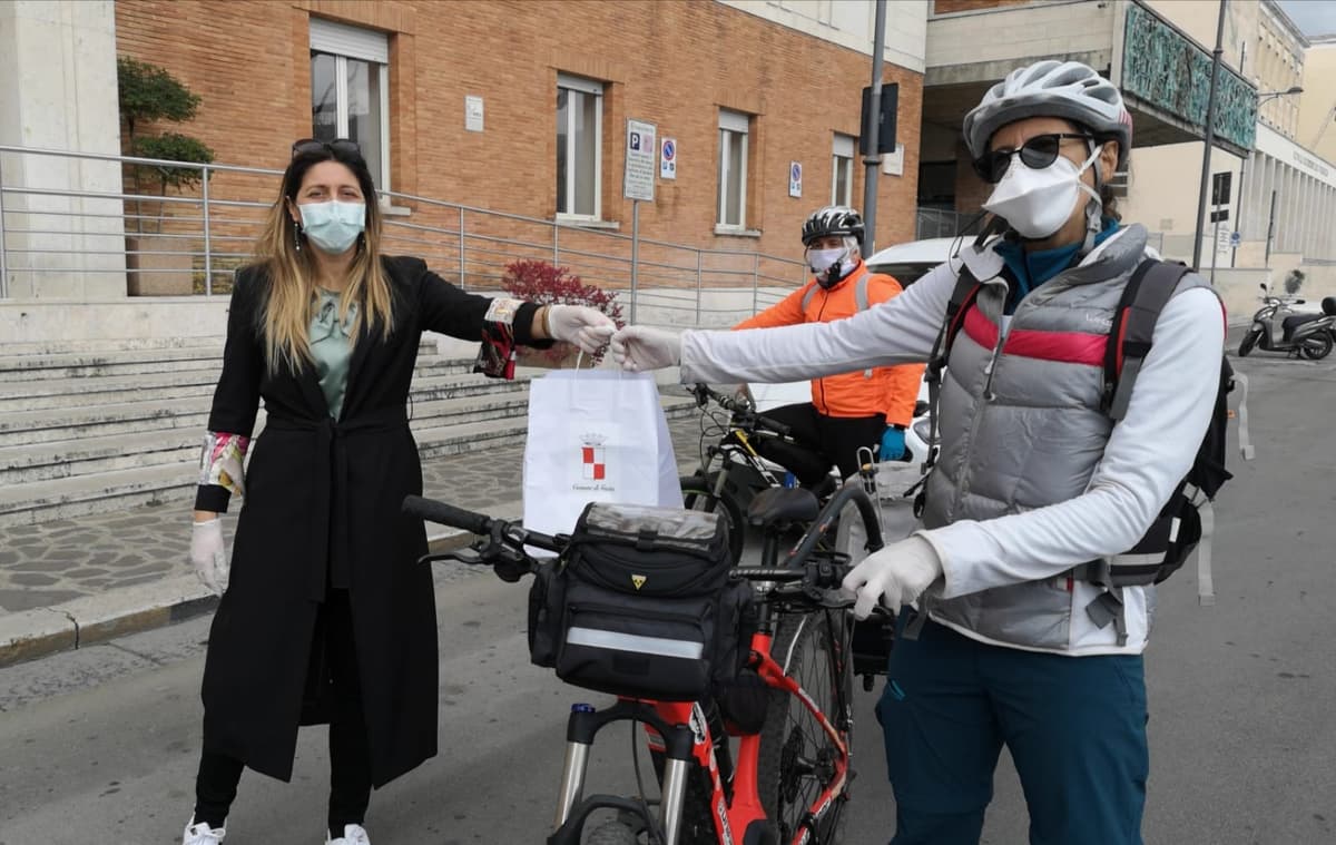 GAETA - "Tuteliamo chi ci tutela": inizia oggi la consegna dei kit a medici e forze dell'ordine