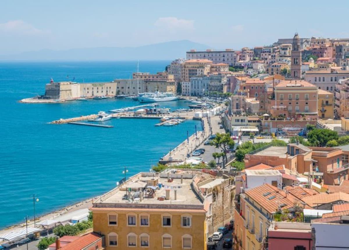 GAETA - Coronavirus, la grande risposta delle attività commerciali: insieme per sconfiggerlo