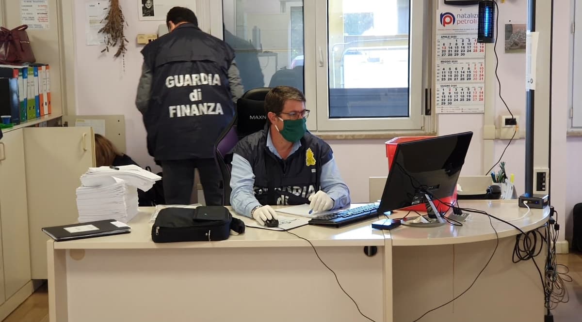 ARRESTI E SEQUESTRI PER TRAFFICO ILLECITO DI RIFIUTI