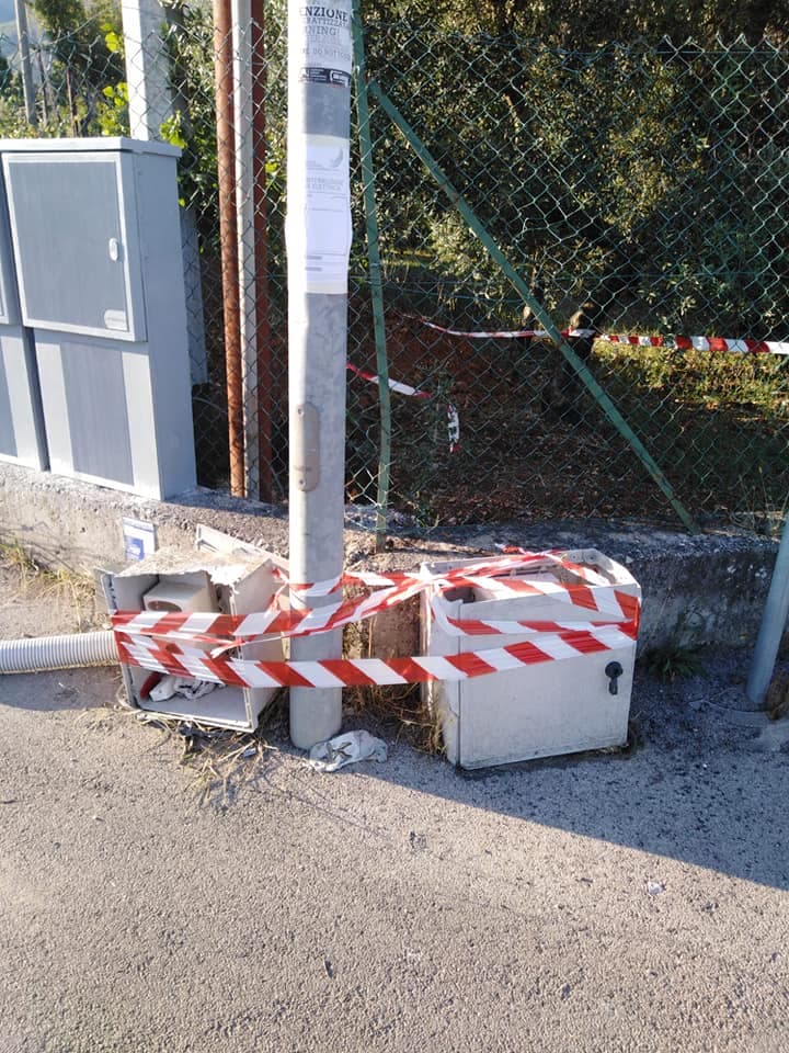 Atti vandalici in via Farano, la denuncia della sindaca Villa