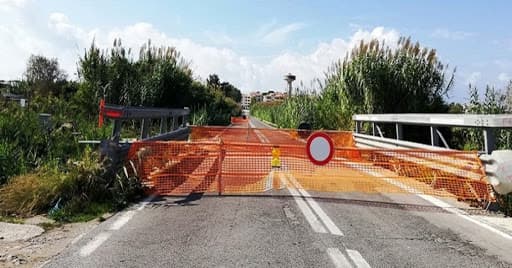 Baia Domizia, ritardi nella riparazione del ponte Bocche di Pantano