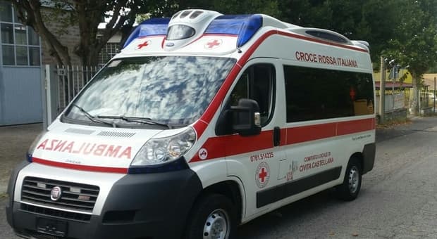 MARINA DI MINTURNO: ENNESIMO INCIDENTE AUTOMOBILISTICO A VIA SIMONELLI
