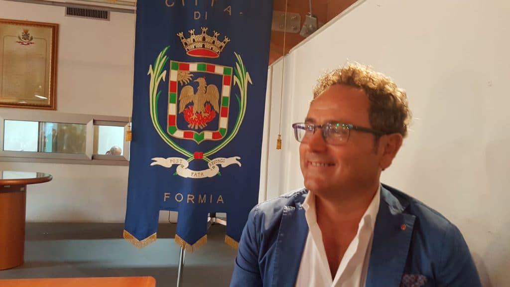 Formia, il Gruppo "Un'Altra Città" denuncia il frequente abbandono dell'aula consiliare da parte delle minoranze
