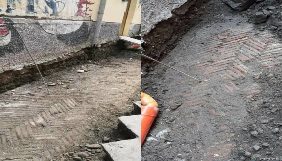 RINVENUTO NEL CUORE DI NAPOLI PAVIMENTO GRECOROMANO DI DUEMILA ANNI FA UGUALE A QUELLO DELLA GROTTA DEL FAUNO A FORMIA