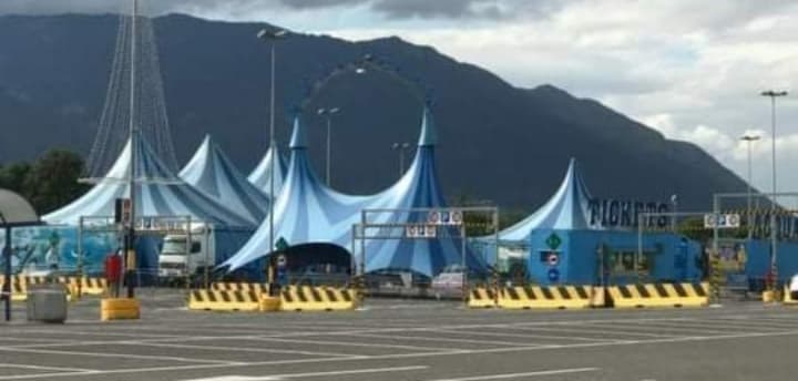 Tutti al Circo Acquatico Denji Ronny a Marina di Minturno