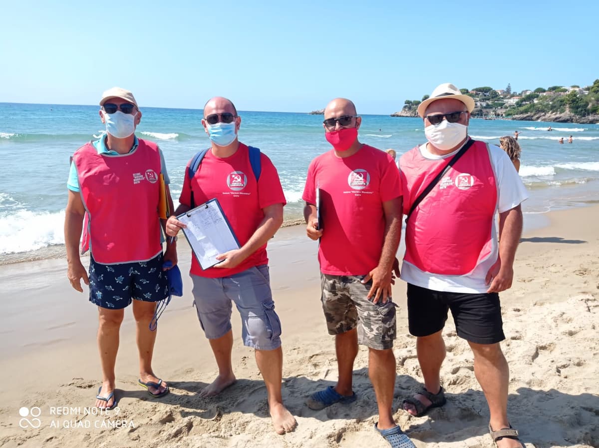 IL PARTITO COMUNISTA SULLA SPIAGGIA DI SERAPO