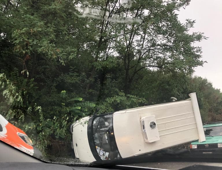 FLASH -ITRI/FORMIA- PAUROSO INCIDENTE STRADALE