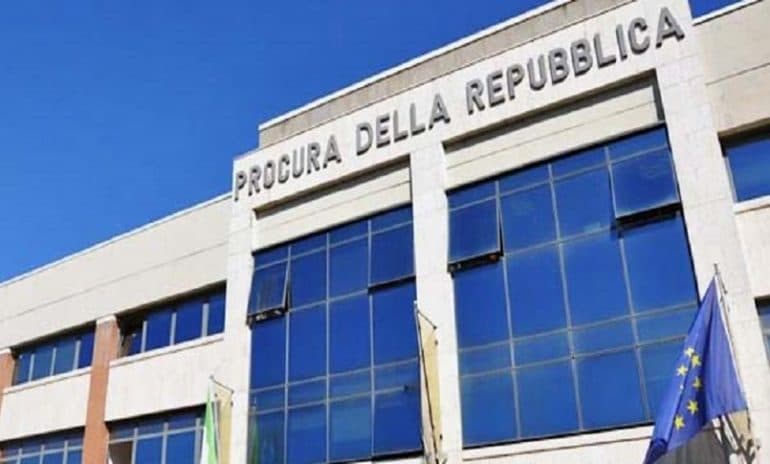 OPERAZIONE DIRTY GLASS, 11 MISURE CAUTELARI E 4 SOCIETA' SEQUESTRATE PER UNA RAFFICA DI REATI
