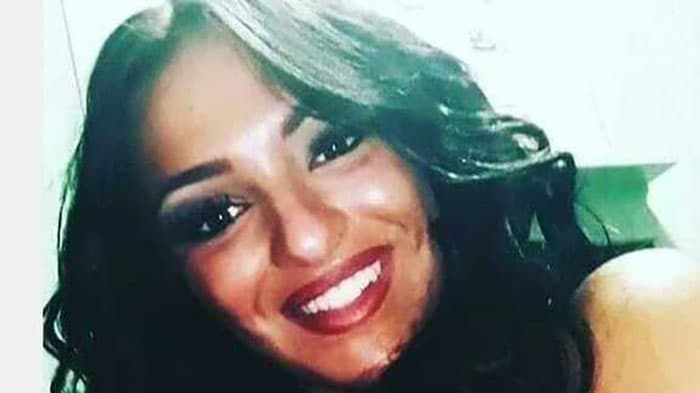 PAOLA MORIRE A 22 ANNI, ARRESTATO IL FRATELLO PER OMICIDIO PRETERINTENZIONALE E VIOLENZA PRIVATA AGGRAVATA DALL'OMOFOBIA