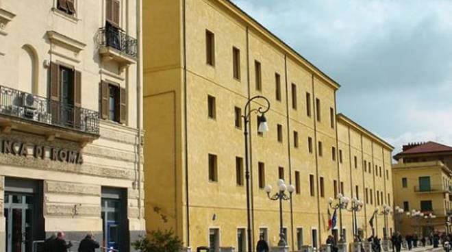 FORMIA - DUE NUOVE POSTAZIONI INFORMATICHE PER AIUTARE I CITTADINI NELLE PRATICHE BUROCRATICHE
