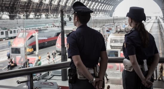 LA POLFER A CONTATTO CON TUTTA L'UMANITA' CHE VIAGGIA, SCATTATA OPERAZIONE STAZIONI SICURE