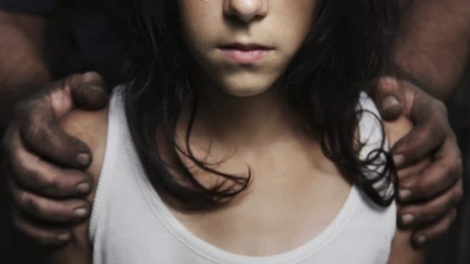 ORRORE DURANTE IL LOCKDOWN - FERMATI 3 CITTADINI INDIANI PER VIOLENZA SESSUALE DI GRUPPO SU UNA 12ENNE