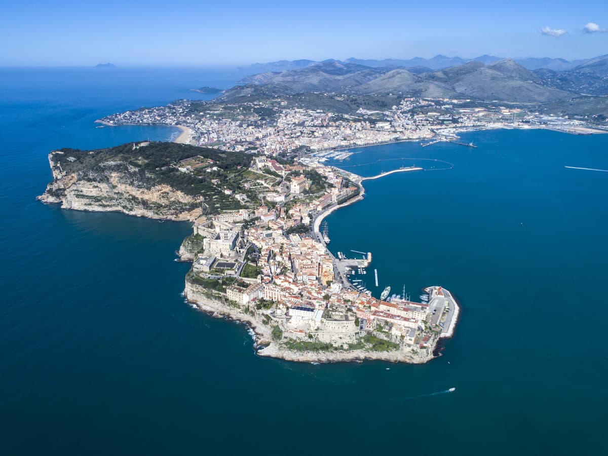 IL GOLFO ATTRAVERSO LE IMMAGINI