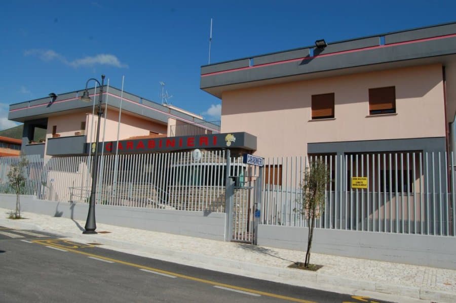 SPERLONGA: CARABINIERI DENUNCIANO UOMO CHE RUBA L'AUTO DELLA SUA EX COMPAGNA