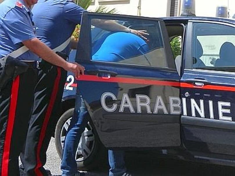 ALGERINO SENZA FISSA DIMORA PROTAGONISTA DI UNA RAPINA IN UN BAR, PRESO DAI CARABINIERI