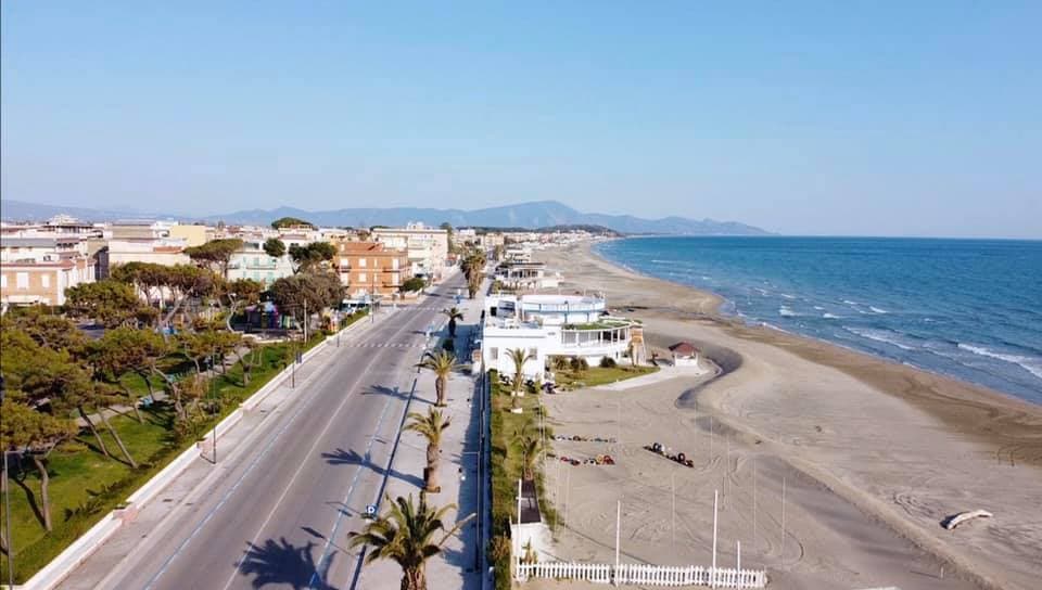 Minturno, da 19 a 25 spiagge libere messe a bando per l’affidamento della gestione per l’annualità 2025