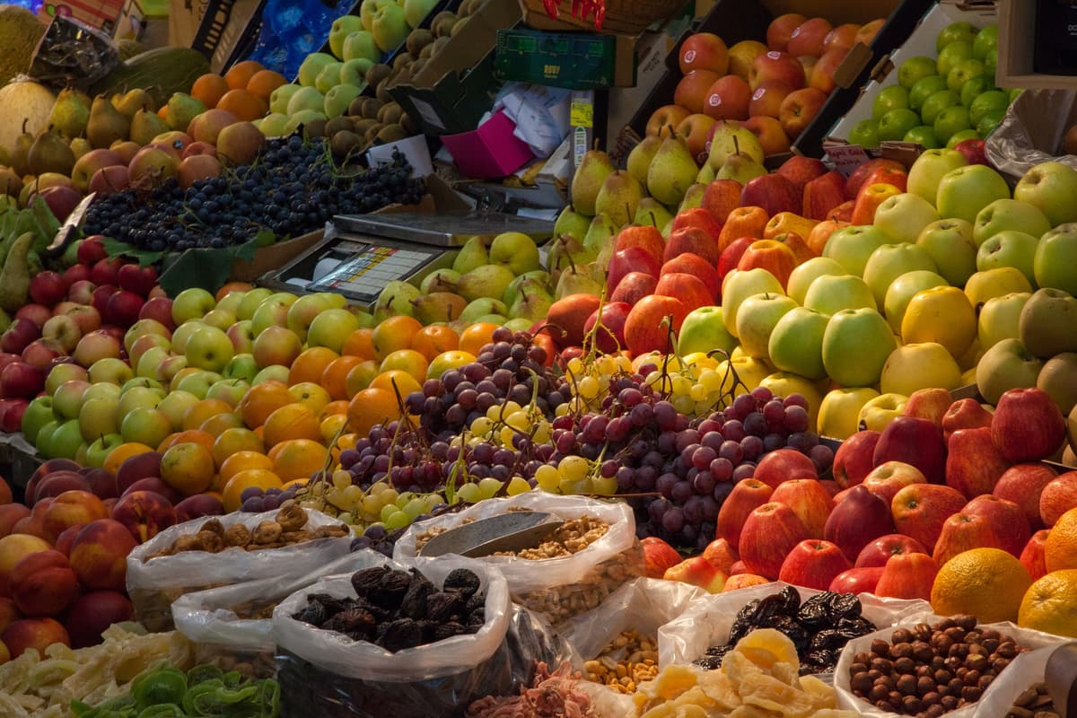 DOMENICA TORNA IL MERCATO DI FONDI IN FORMA COMPLETA