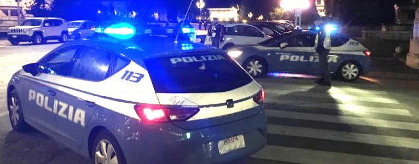 La Polizia di Stato dopo un inseguimento recupera un’auto rubata e trae in arresto due uomini