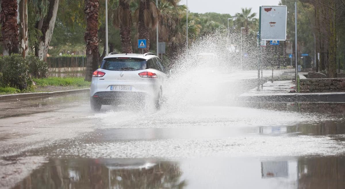 MALTEMPO: IN ARRIVO TEMPORALI AL CENTRO, ALLERTA GIALLA SU LAZIO E ALTRE 3 REGIONI