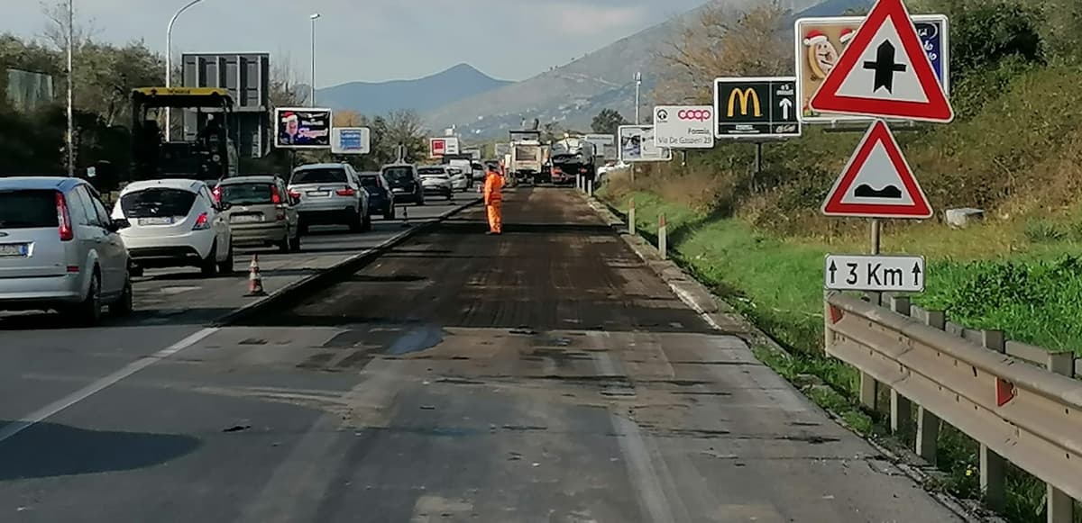 FORMIA - INIZIATI I LAVORI DI RIPAVIMENTAZIONE SUL TRATTO DELLA VARIANTE SS.S 7 APPI