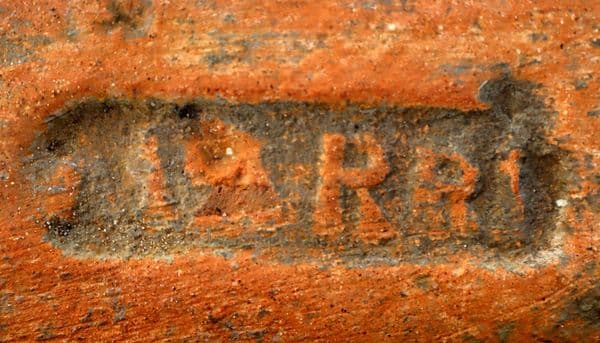 MINTURNAE: ATTENZIONE AI BOLLI CON L'ISCRIZIONE MARCI ARRI (DI MARCUS ARRIUS)