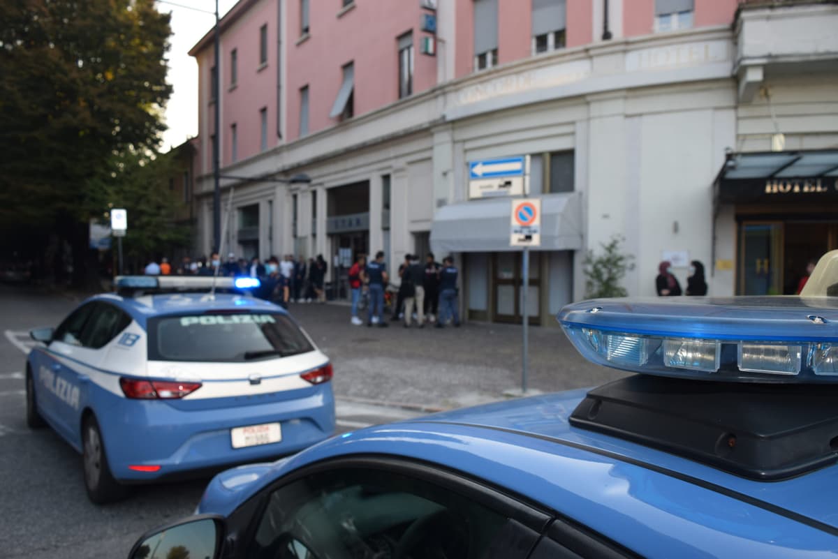 NEGOZIO VIOLA LA CAPIENZA DI PUBBLICO, SANZIONATO PER LE NORME ANTICOVID 400 EURO