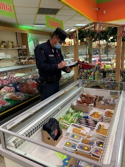 CARABINIERI FORESTALE: CONTROLLI SULLA TRACCIABILITA' DELLA FILIERA AGROALIMENTARE