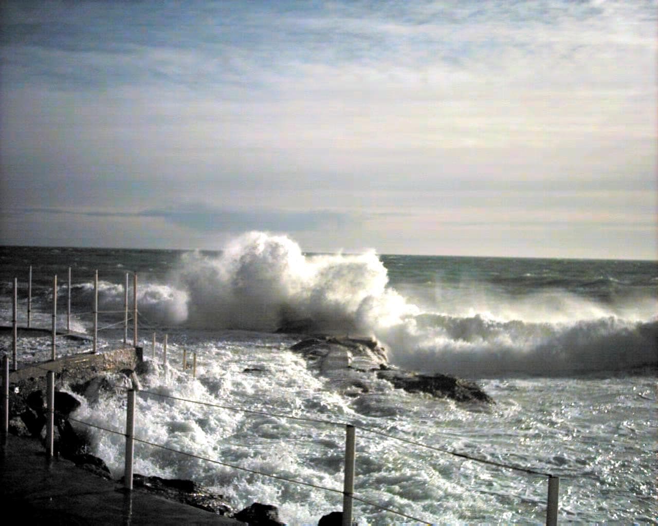 MALTEMPO: ANCORA TEMPORALI AL SUD, ALLERTA ARANCIONE SUL MAR TIRRENO MERIDIONALE