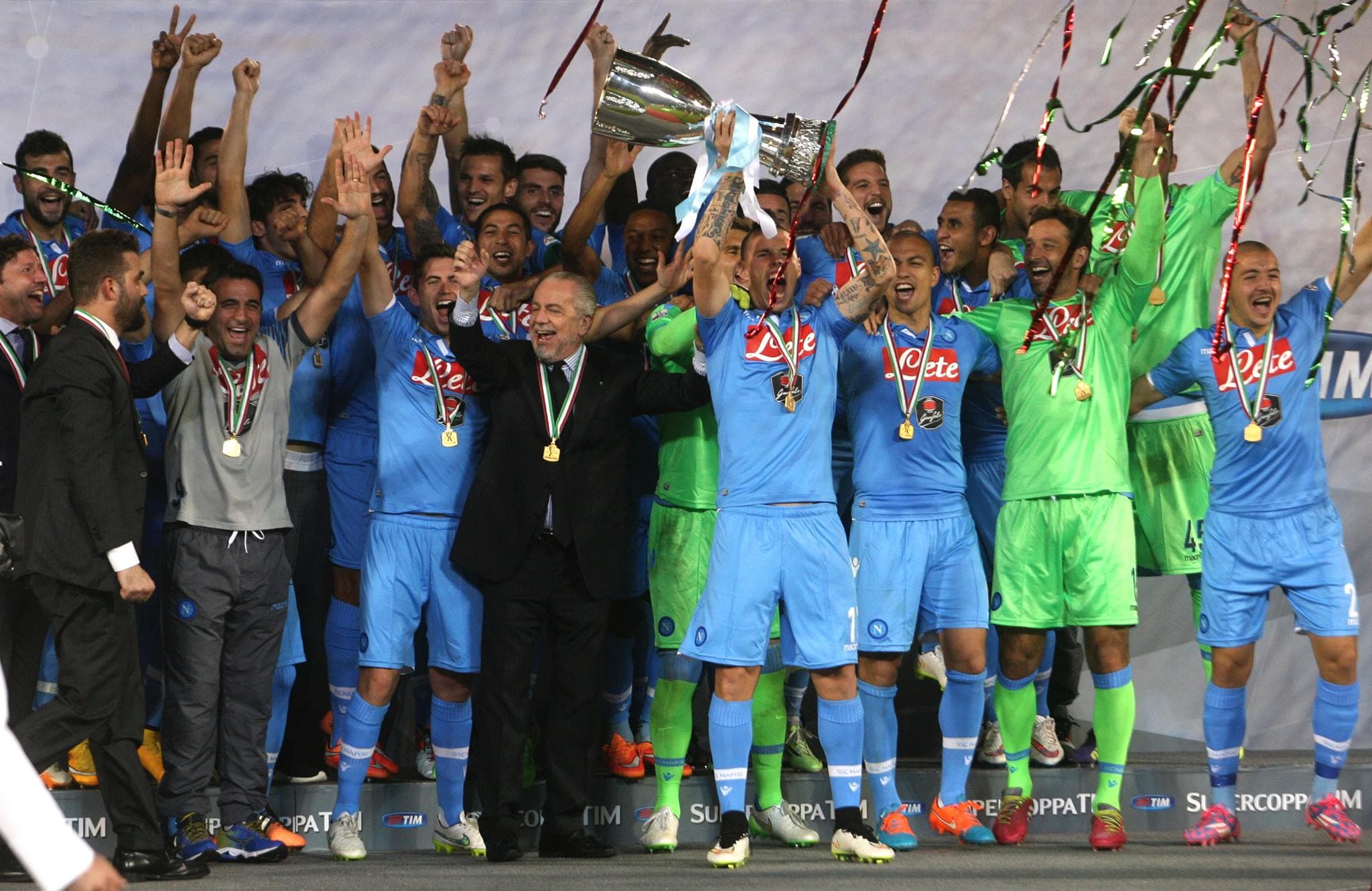 NAPOLI, SERVE LA RIMONTA COL GRANADA