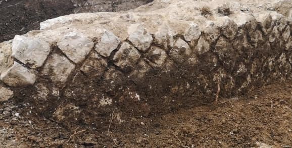 #VIDEO - FONDI: RINVENUTO UN FRAMMENTO DI ANFITEATRO ROMANO