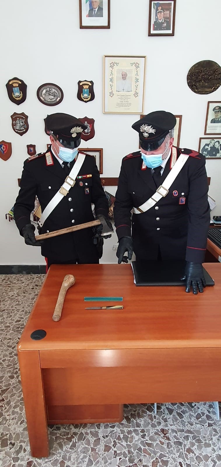 Castelforte, in possesso con oggetti ad offendere. Denunciato