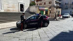 FONDI: UN ARRESTO ED UNA DENUNCIA IN STATO DI LIBERTÀ PER FURTO