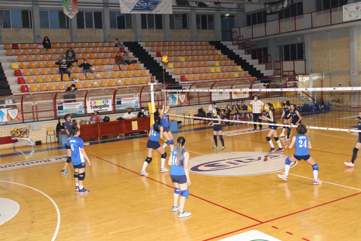 L'under 15 femminile della Sud Pontino Pallavolo Formia perde per 3 a 2 contro il Volley Priverno