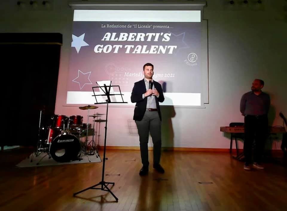 Minturno: l'intervento di Marcaccio all'Alberti's got talent presso il Liceo Scientifico Alberti
