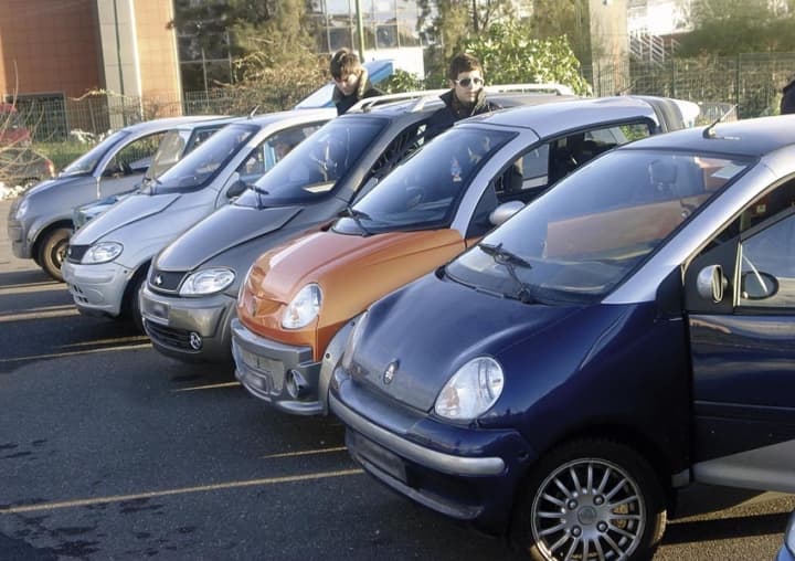 Operazione Alto Impatto, Polizia controlla movida e contravvenzionati 8 conducenti di minicar