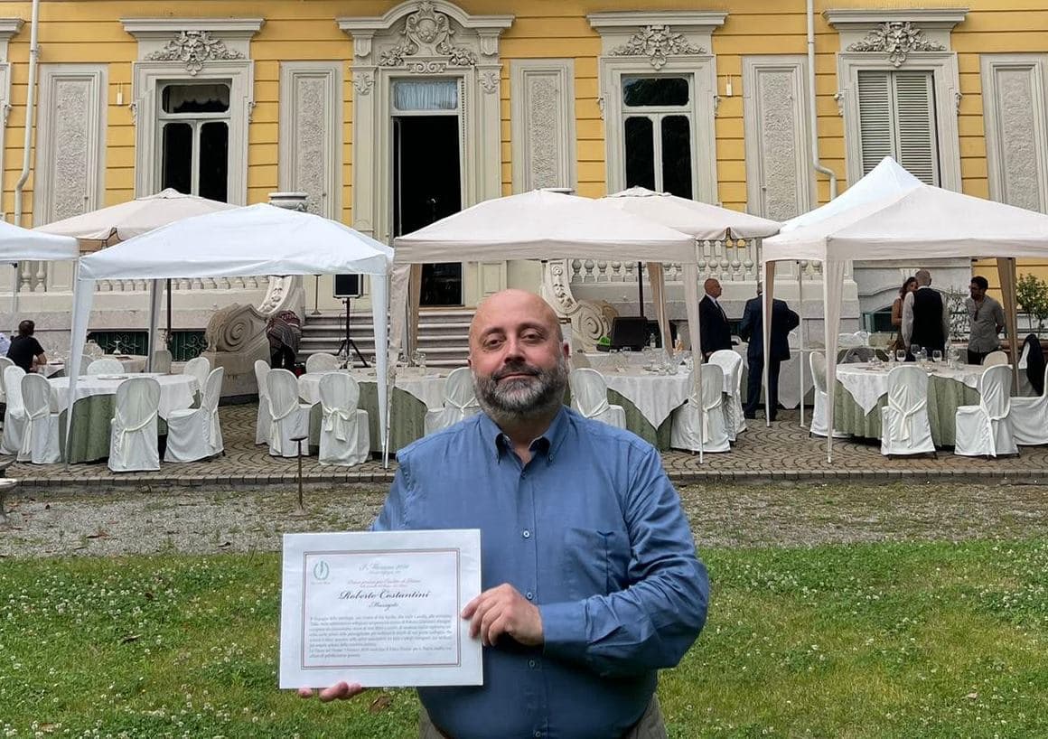 "Le allegre comari di Windows" - Gli anni Novanta, l'omosessulità e il dramma dei luoghi comuni: l' "anti-romanzo" di Roberto Costantini