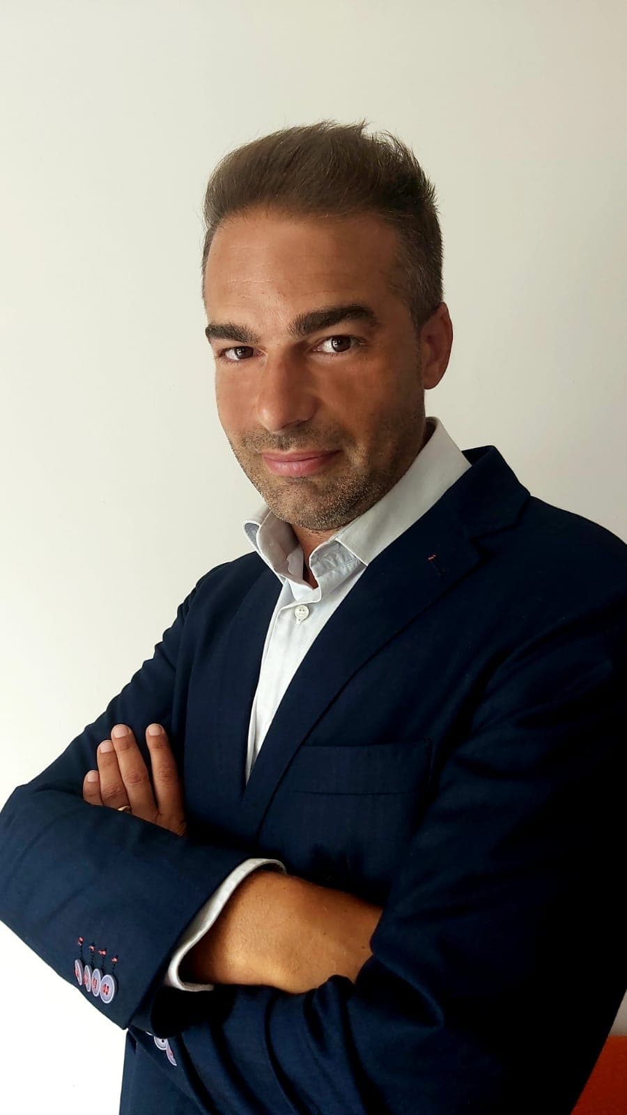 Minturno Domani per Pino D'Amici candida il geometra Claudio Barretta, sostenitore dello sport