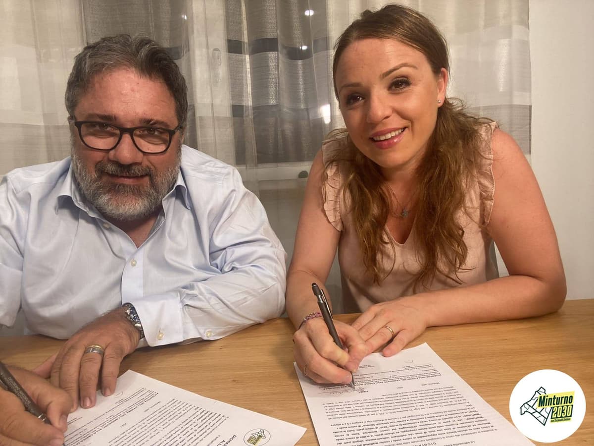 Minturno: firmano la candidatura il vice sindaco Daniele Sparagna e l'assessore Elisa Venturo