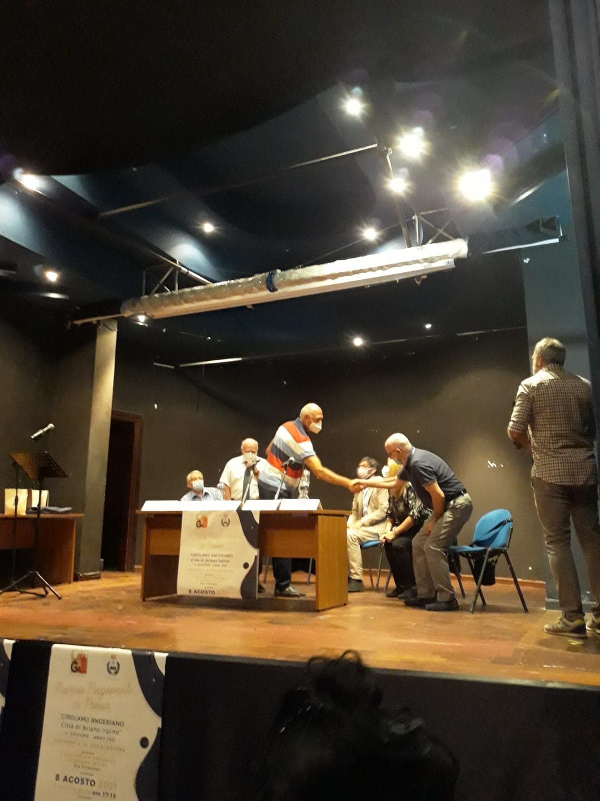 Gaeta - Claudio Carbone vince il Premio Nazionale di Poesia “Girolamo Angeriano – Città di Ariano Irpino” con il libro L’albero custode