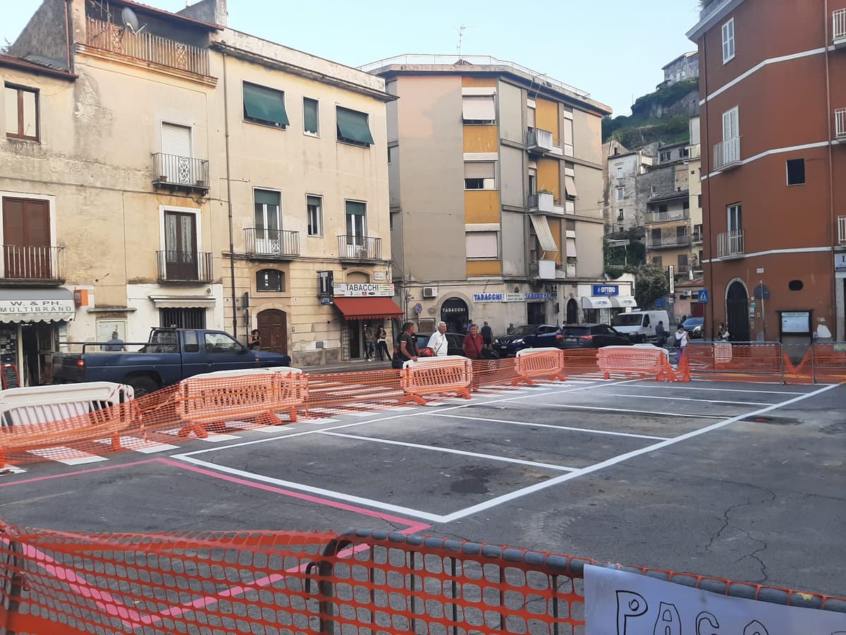 Itri - Il Comandante della Polizia Locale riceve i commercianti. Accordo raggiunto per i lavori in Piazza Incoronazione