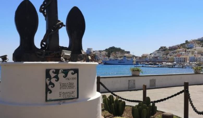 Ponza - Piazza Giancos, terminati i lavori. 40.000 € finanziati dalla Regione Lazio