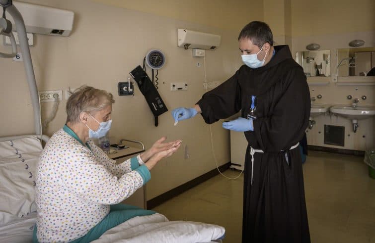 I Vescovi delle Diocesi del Lazio prendono posizione a favore delle vaccinazioni anti covid