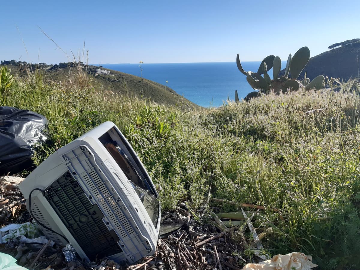 ITRI - SPERLONGA: fototrappole contro l’abbandono selvaggio dei rifiuti