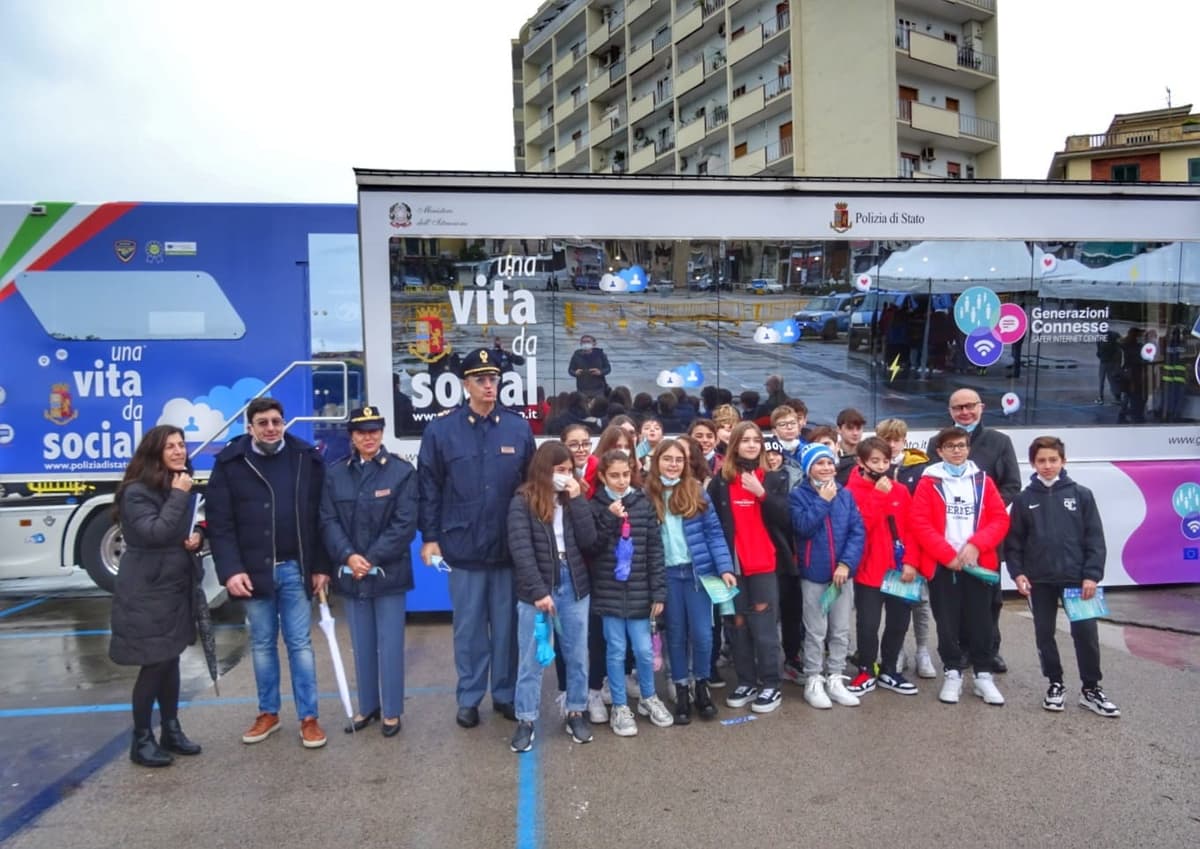 Formia, una vita da social. Il sindaco incontra gli studenti