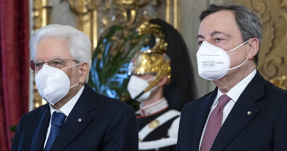 L'Italia si affida al binomio istituzionale Mattarella (759 voti) presidente e Draghi premier